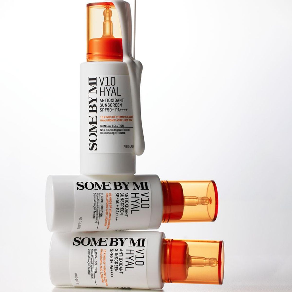 V10 HYAL Antioxidant Sunscreen – SOME BY MI (40g)